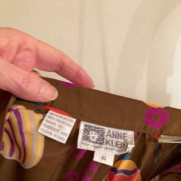 Anne Klein size 6 brown with multi coloured patterned skirt and top - Picture 9 of 10